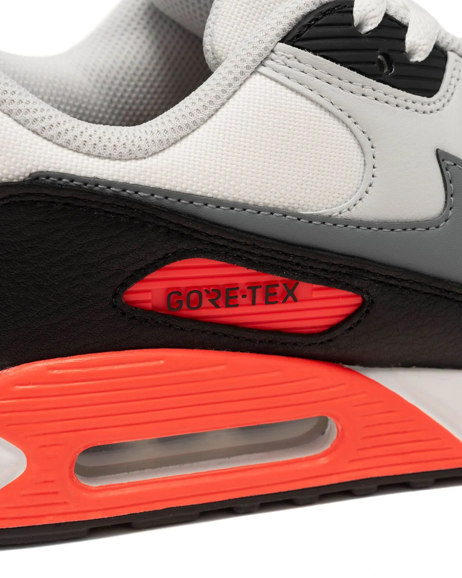 Air Max 90 Gore-Tex Summit White/Crimson