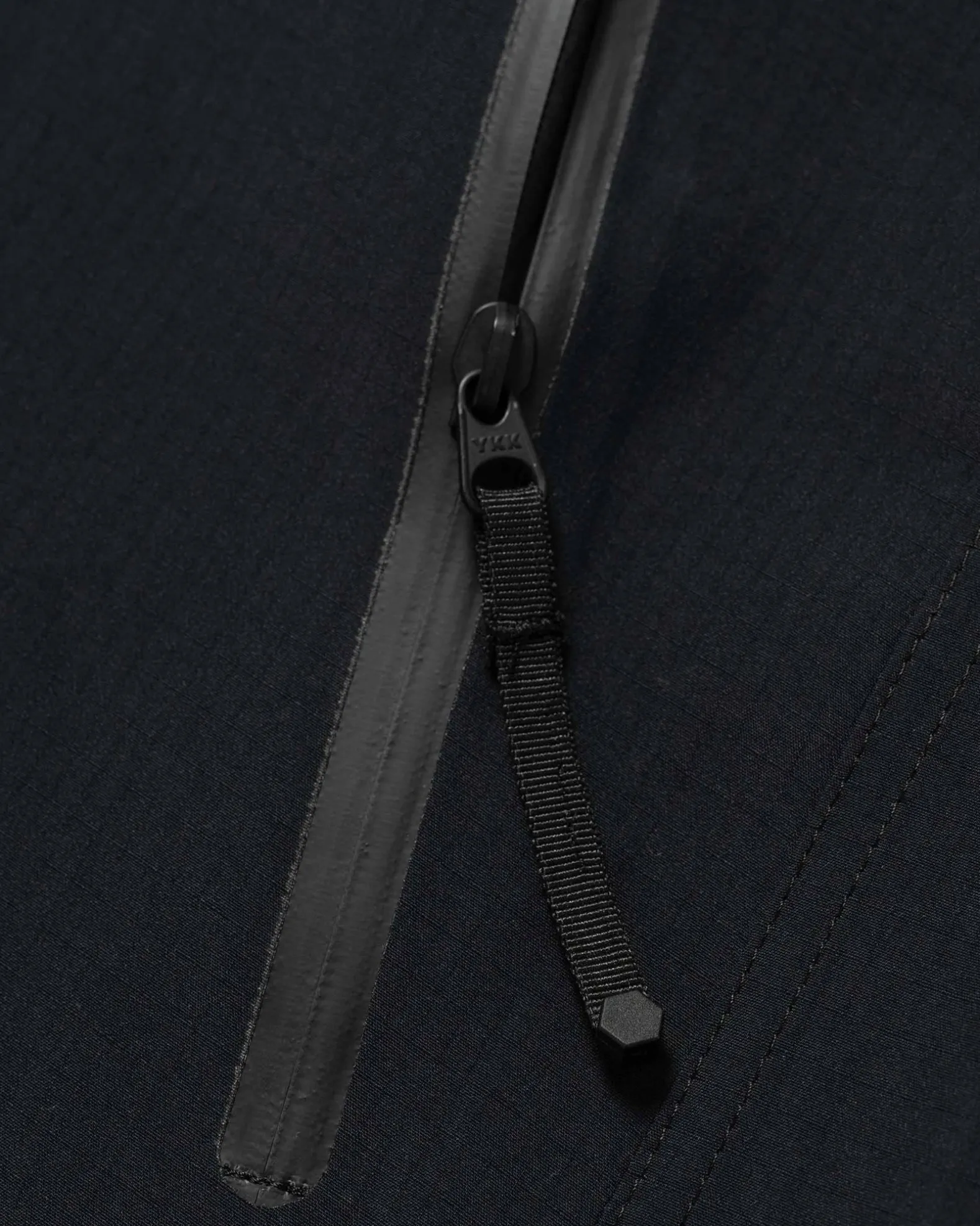 Interval Coat-Gore-Tex 3L Nylon Ripstop Black