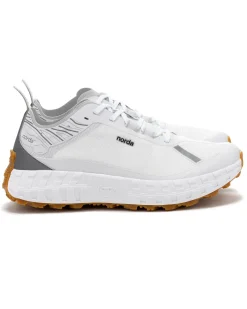 001 White/Gum