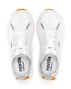 001 White/Gum